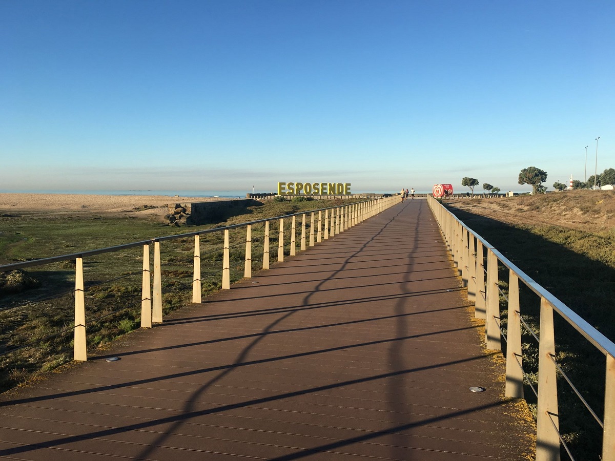 Теплый отдых у океана. Почему поездка в Португалию - одна из лучших идей для зимнего путешествия